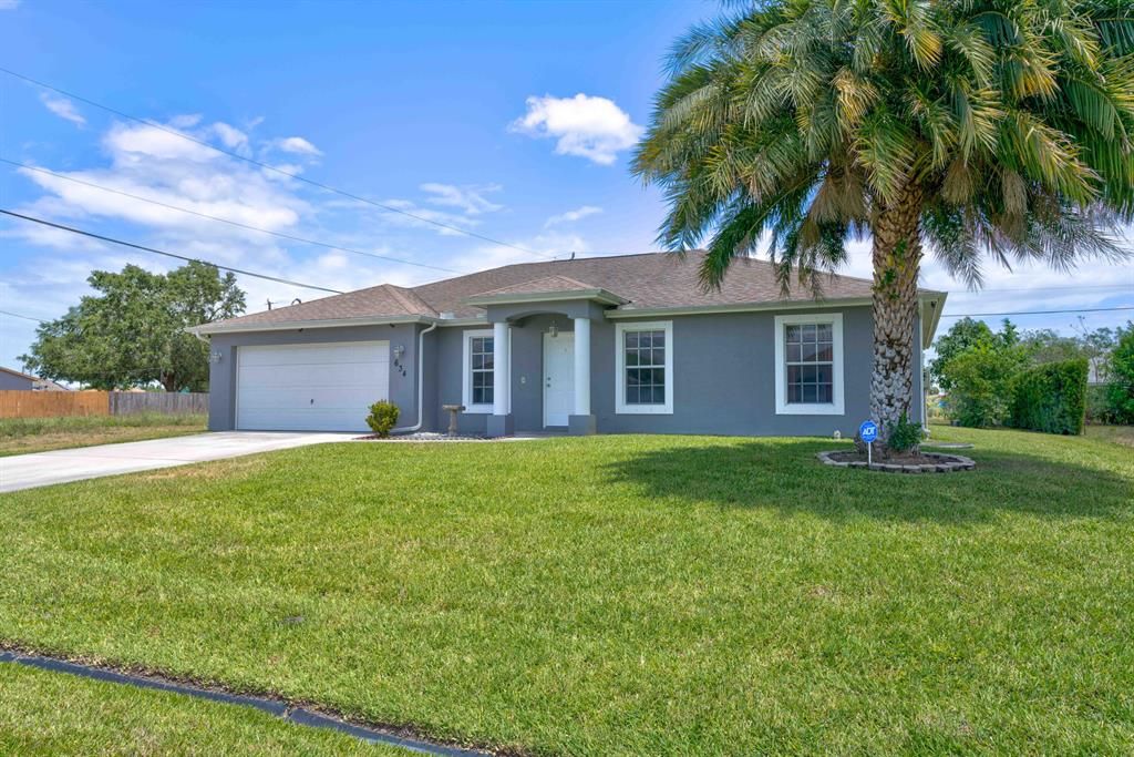 Photo of 634 SW Millard Drive, Port Saint Lucie, FL 34953 (MLS # R10799882)