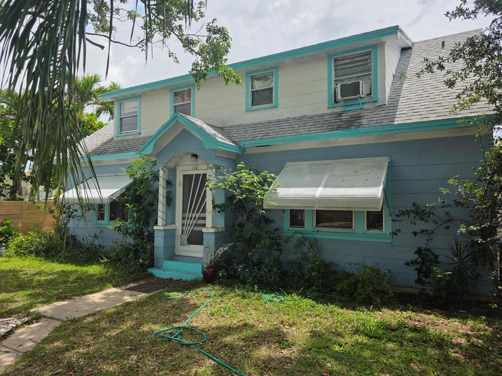 Photo of 110 S K Street, Lake Worth Beach, FL 33460 (MLS # B26039043)