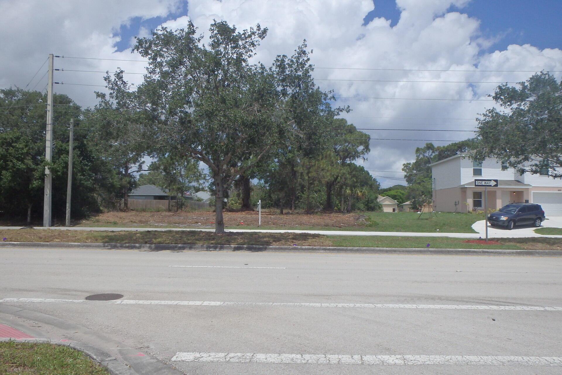Cleared and ready for your beautiful new home in this outstanding area. Build your dream home on this well sought after location. Water view out front, new construction all around and minutes to shopping, restaurants, parks and beaches.