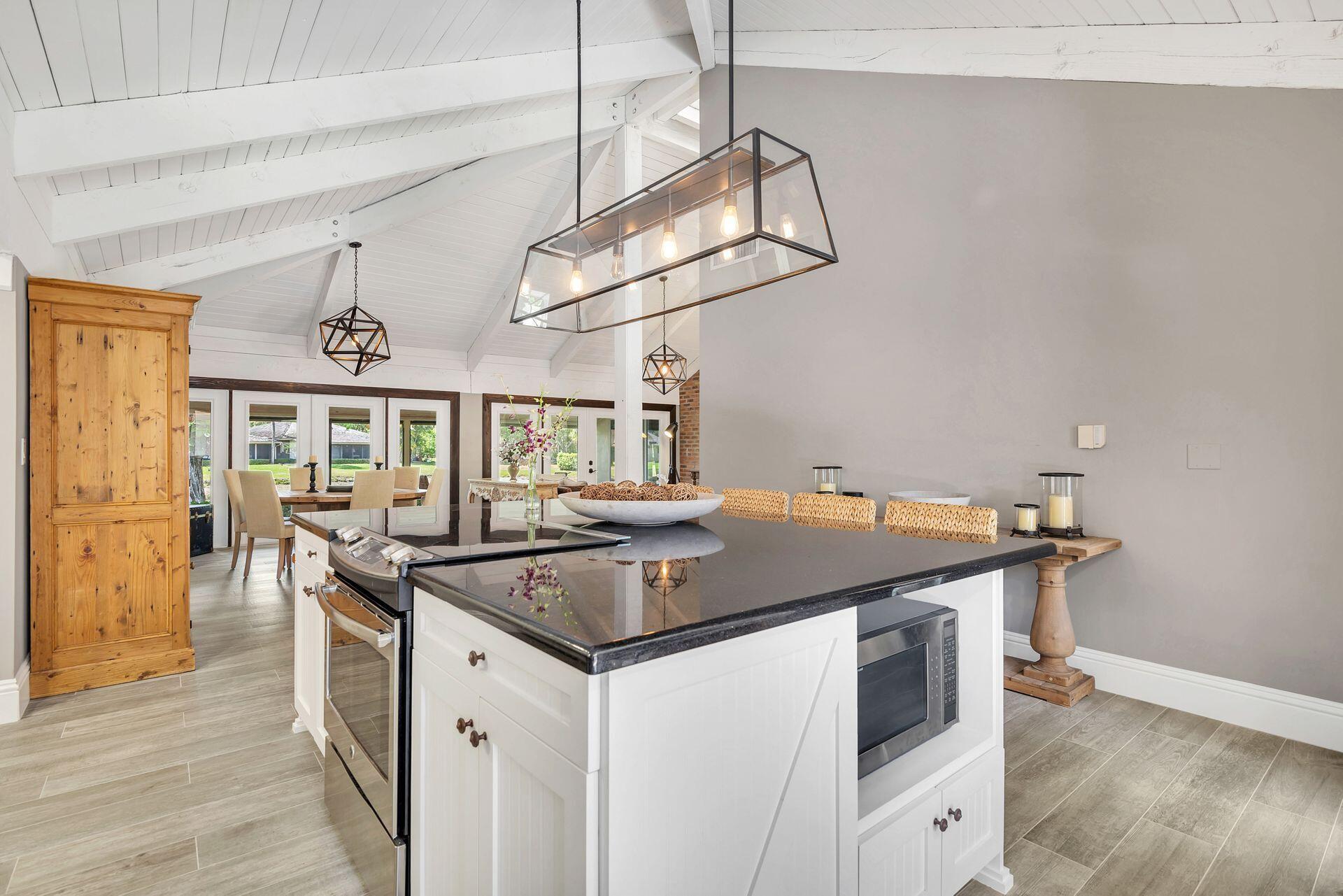 GOLF AND TENNIS VILLAGE P - Residential Lease