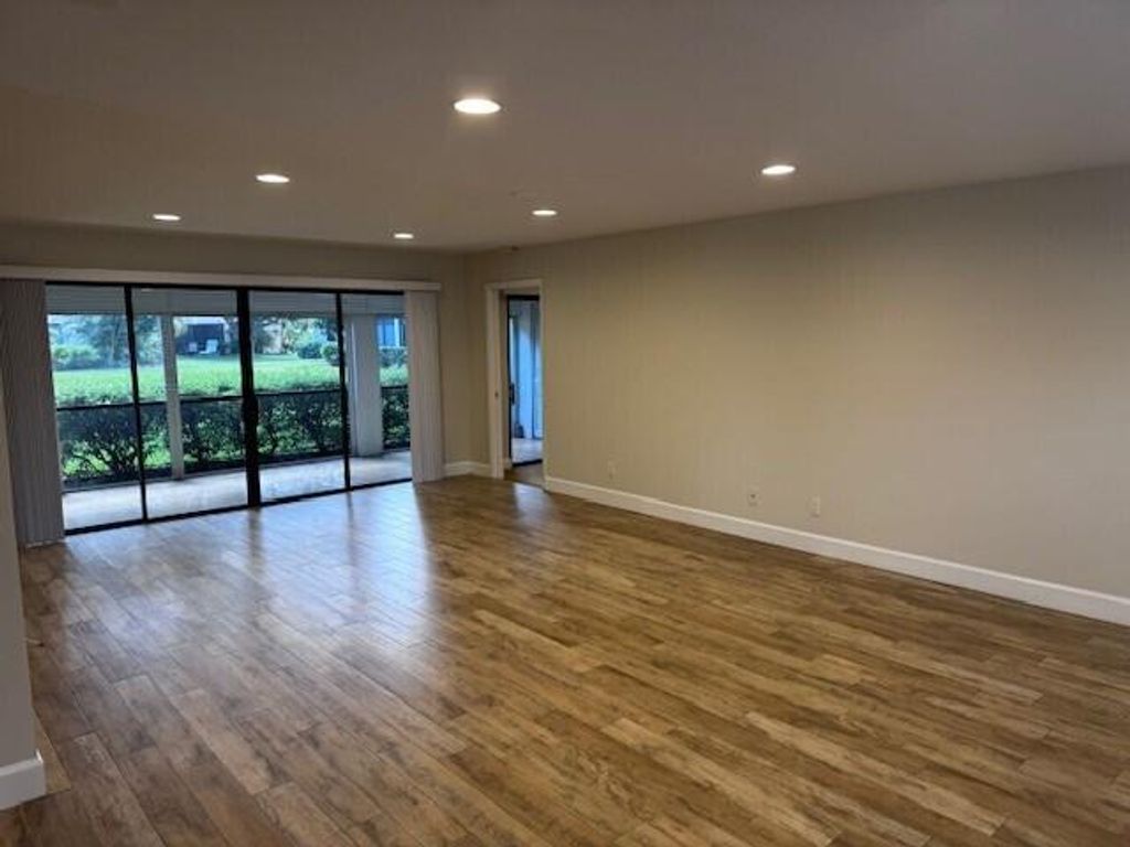 Photo of 24 SE Turtle Creek Drive #C, Jupiter, FL 33469 (MLS # B26001461)