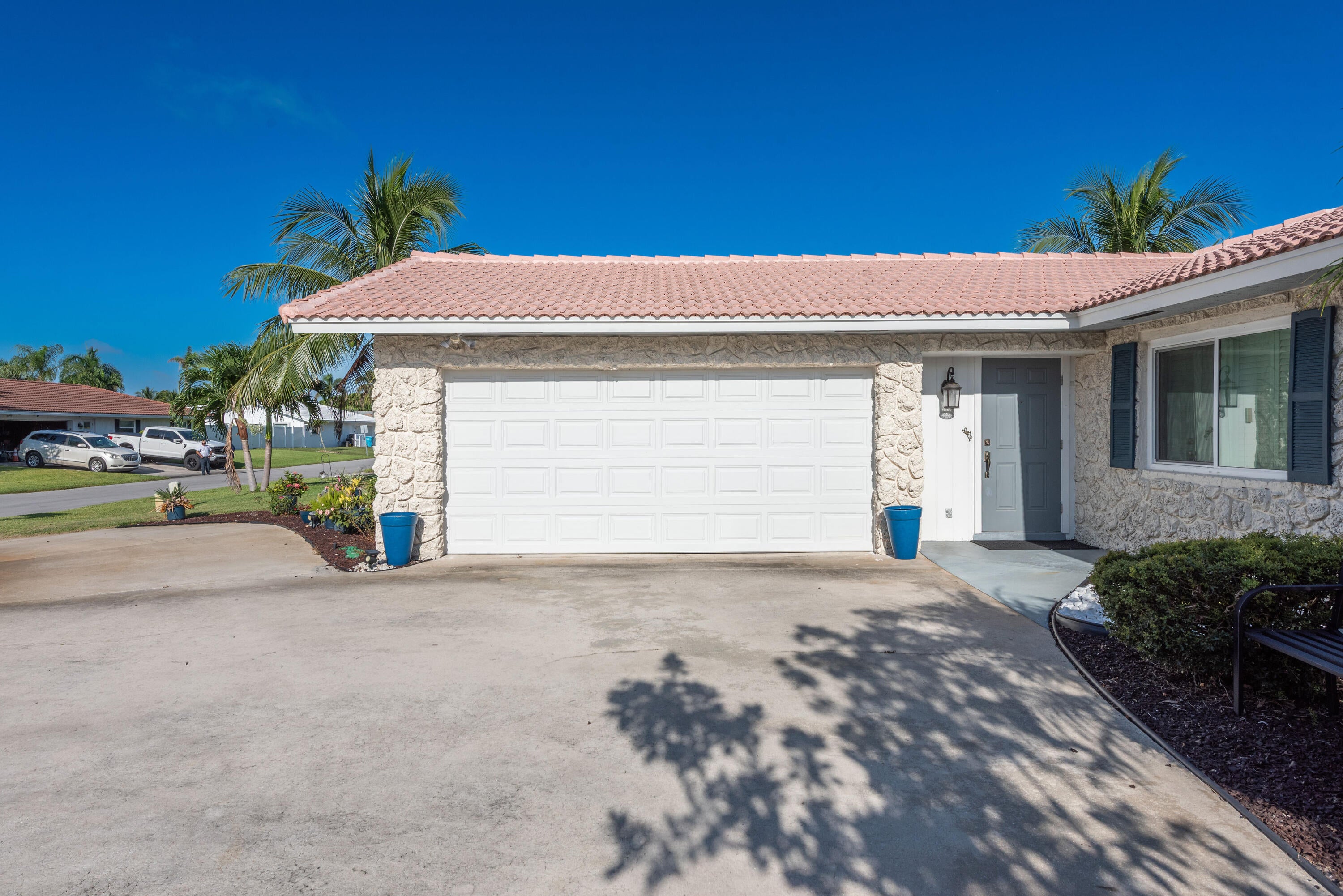 1315 SW 25TH Avenue