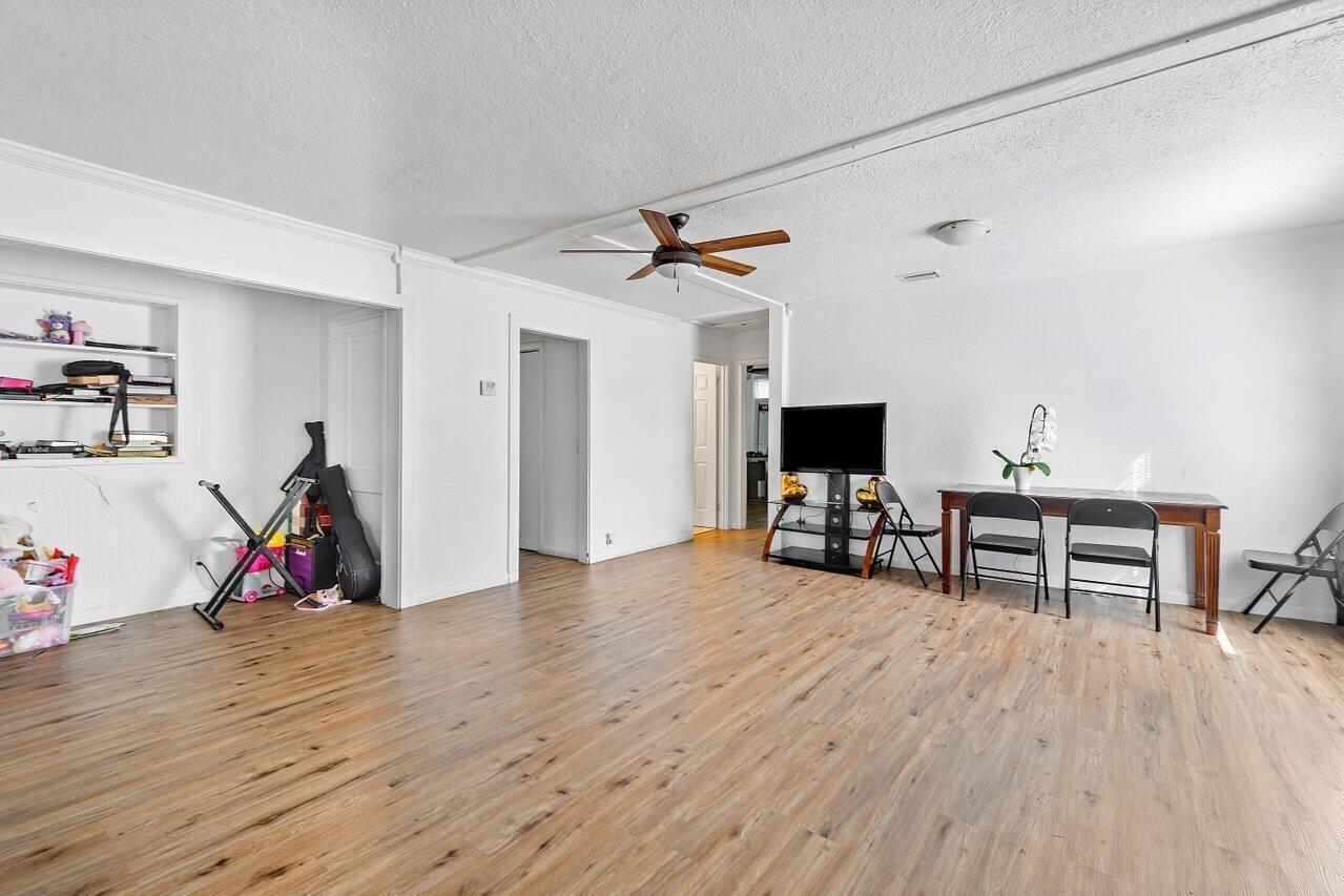 NORTHMORE ADD - Residential