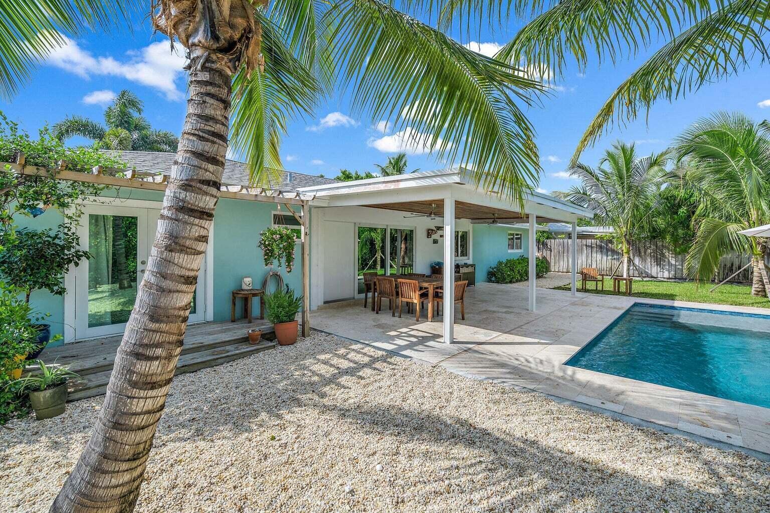 Rental in the Village of Tequesta, This 3 bedroom, 3 bath home is the tropical escape you have been searching for! Offering an open floor plan, split bedroom, two master suites, brand new kitchen appliance package, new washer/dryer, AC and backup home generator! Expansive outdoor living space will maximize your seasonal enjoyment, fully fenced yard with recently upgraded, lush landscaping surrounds a brand new pool (installed in 2021) and fire pit for our ''Florida cold'' nights. There is much to enjoy a short walking distance away, Perk Coffee Shop, breakfast at Gallery Grille, Shopping at Marie Antoinettes, Tequesta's newly redesigned Constitution Park and more!