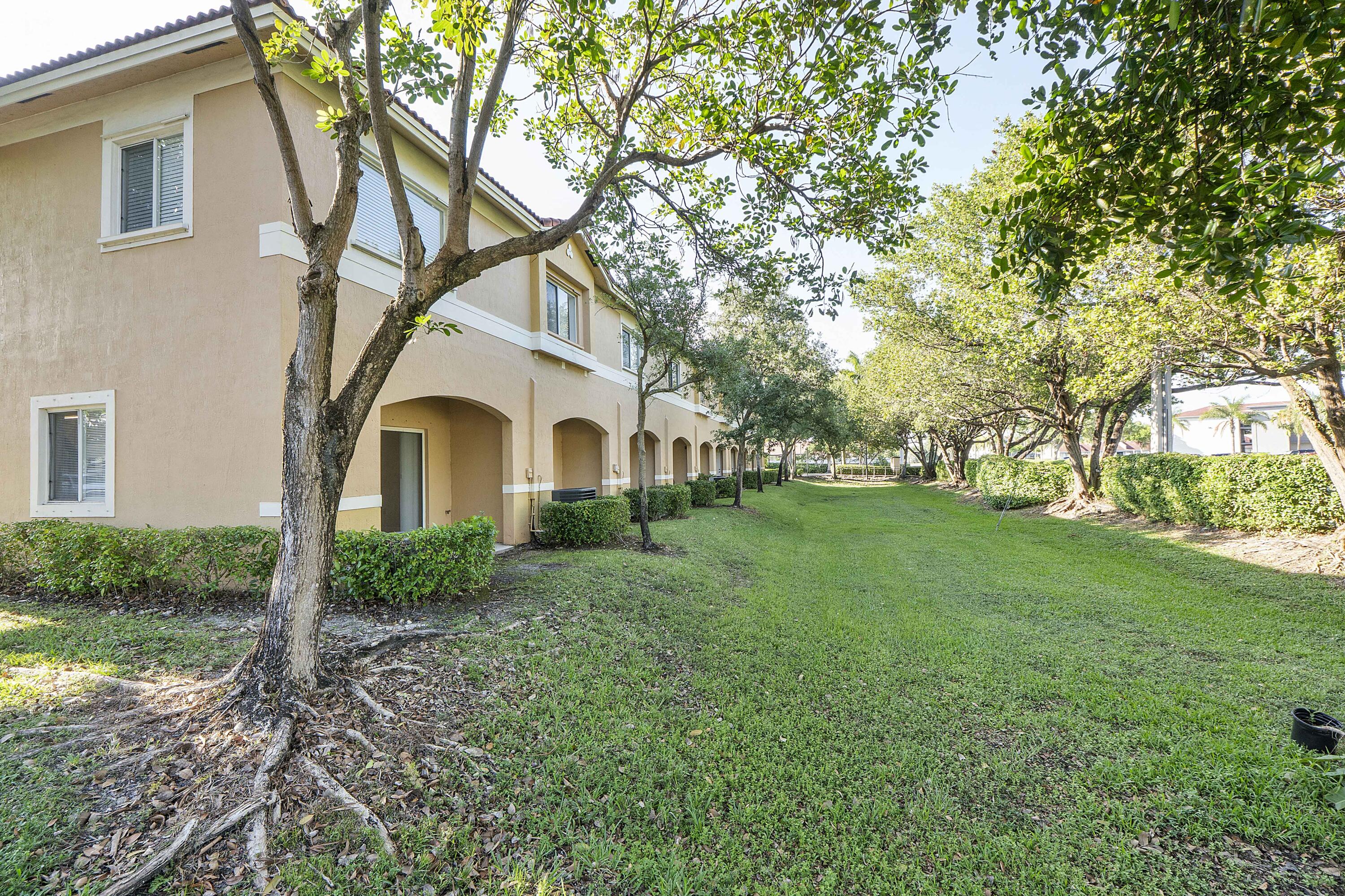 LYONS INDUSTRIAL PARK - Residential