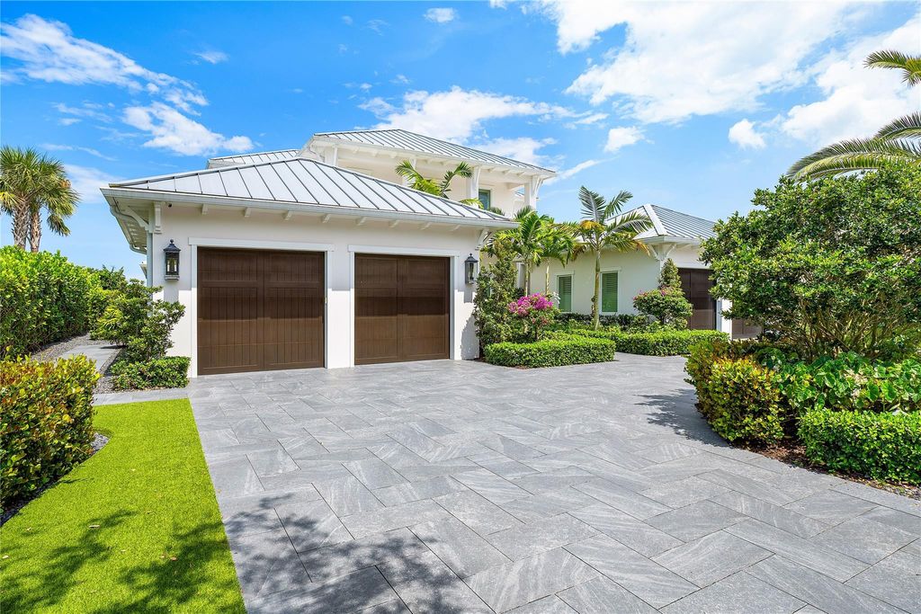 Photo of 2842 SW Rivers End Way, Palm City, FL 34990 (MLS # F10538977)