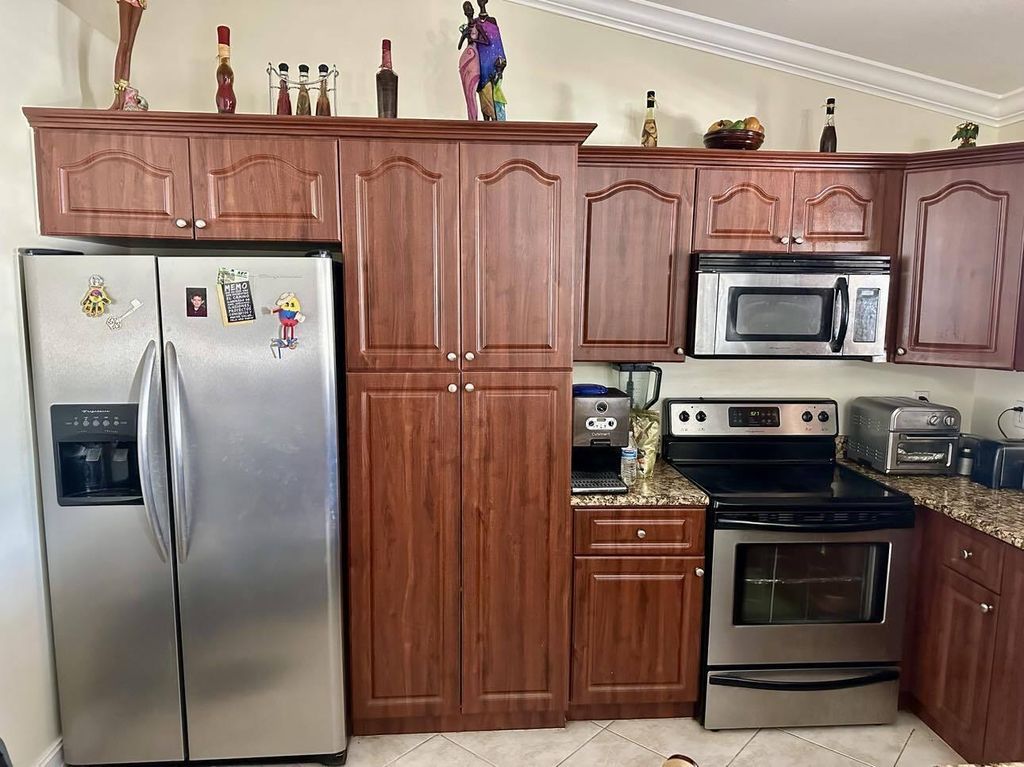 Photo of 113 Tiffany Court, Palm Springs, FL 33461 (MLS # R10928136)