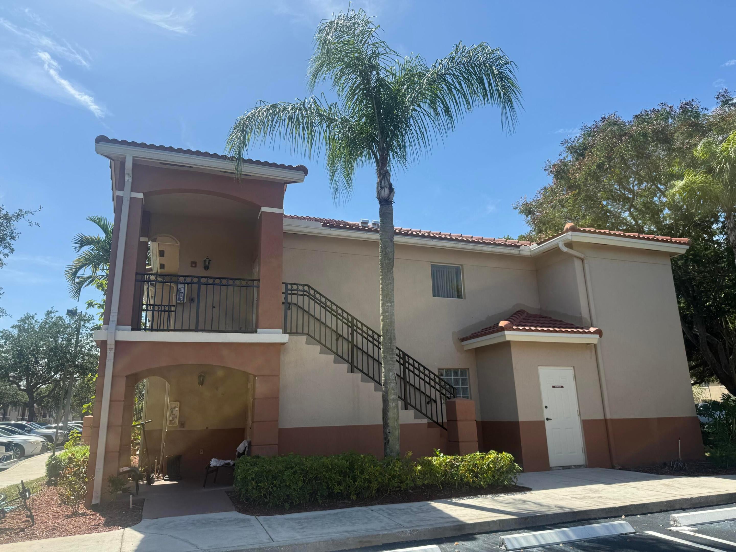 3505 Briar Bay Boulevard Apt 206