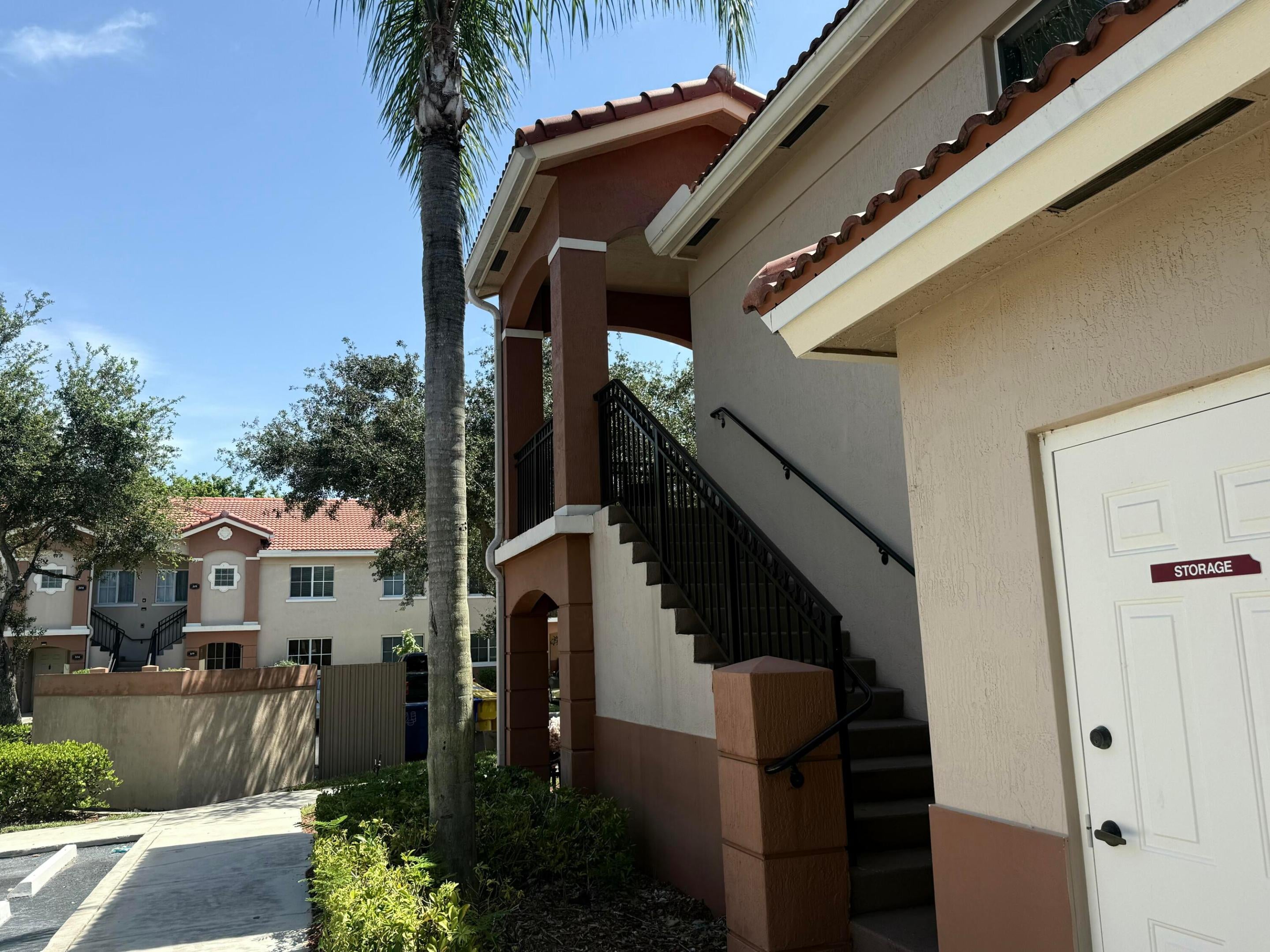 3505 Briar Bay Boulevard Apt 206