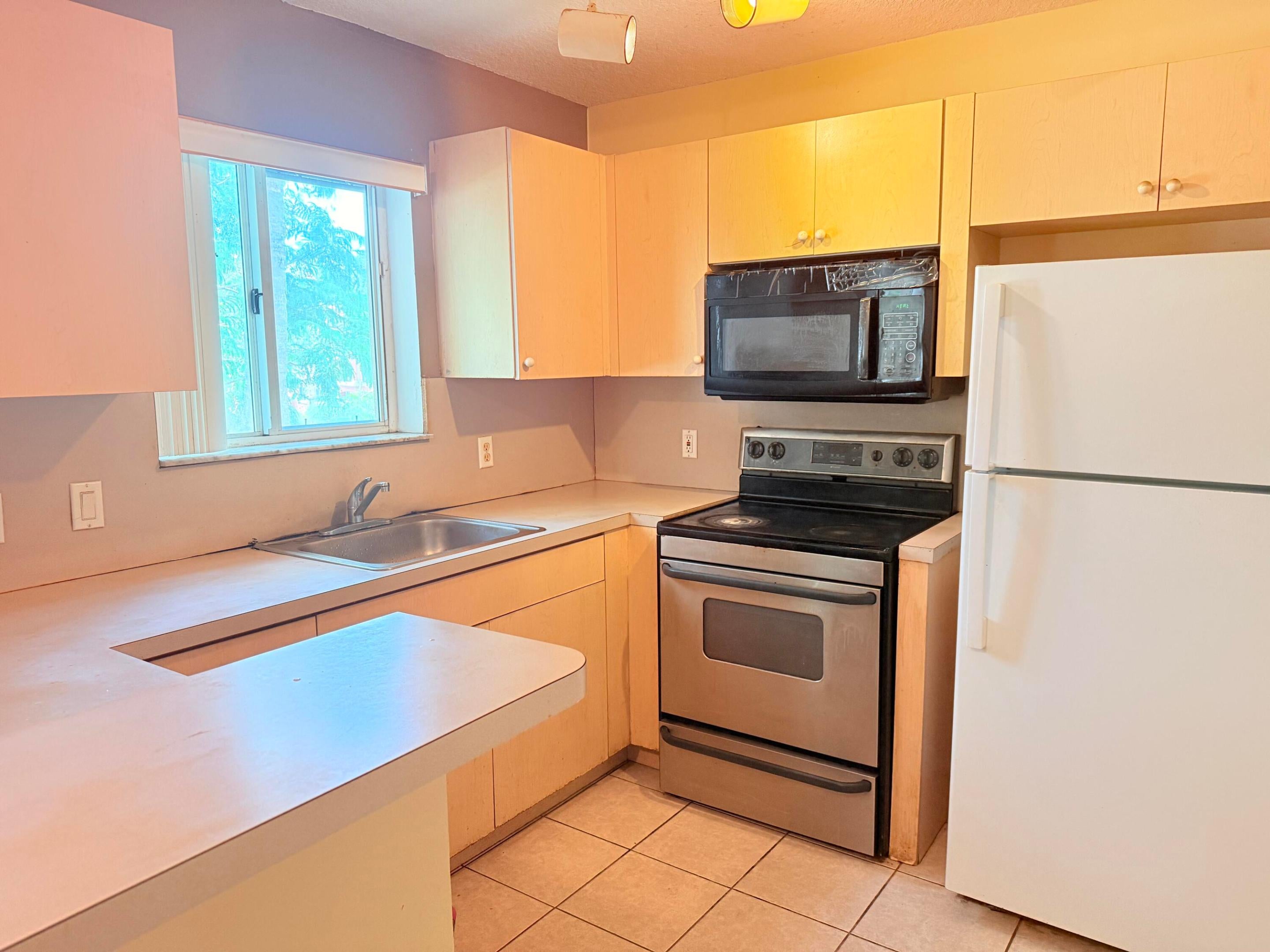 3505 Briar Bay Boulevard Apt 206