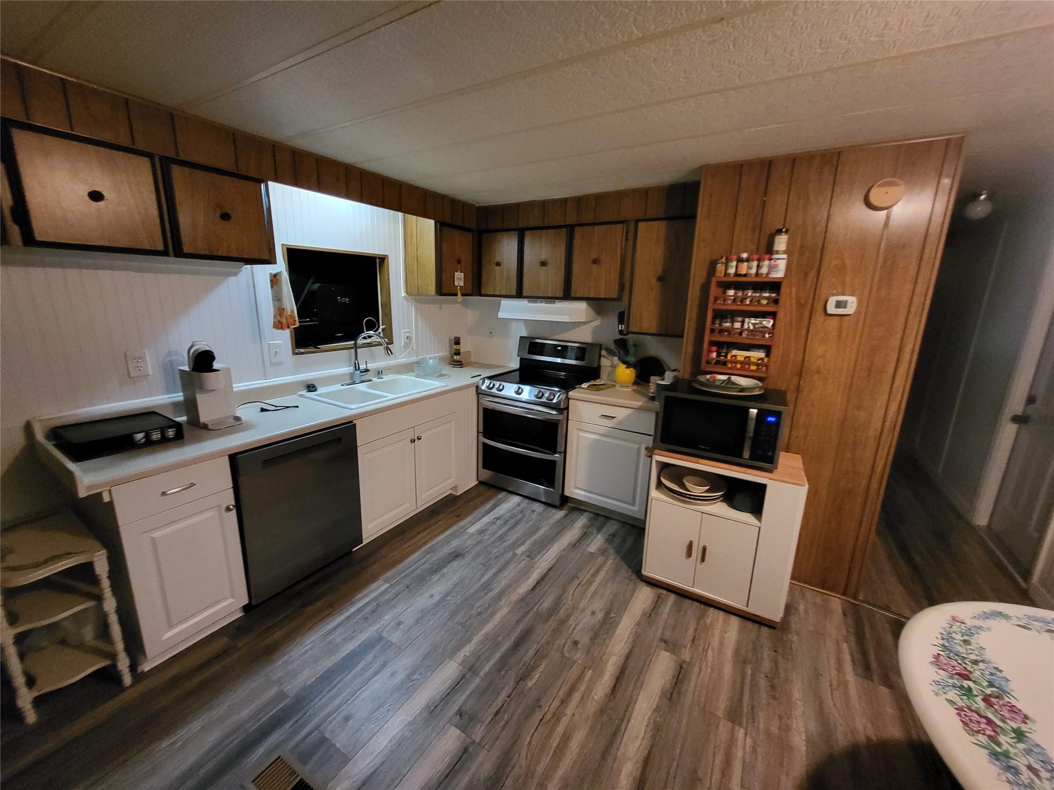 Community of Lakeport - Residential