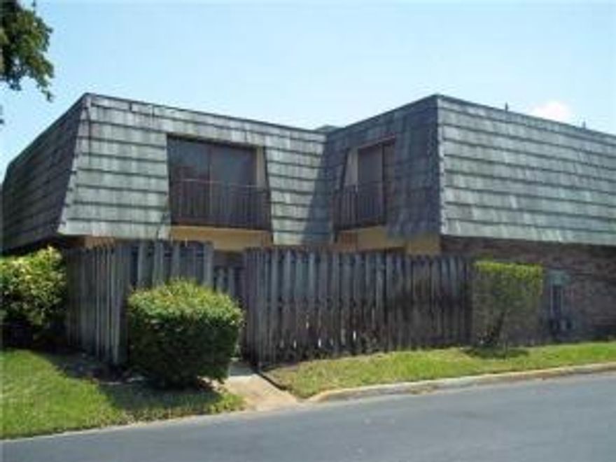 Great Location, spacious open floor plan