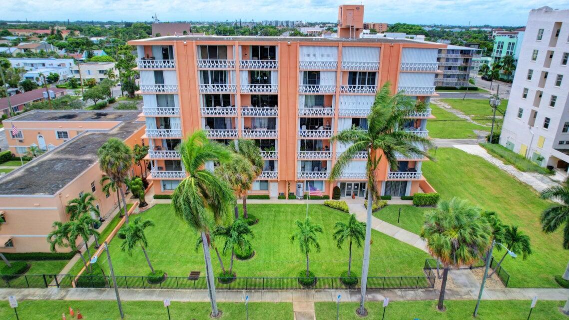 GULFSTREAM CONDO - Residential