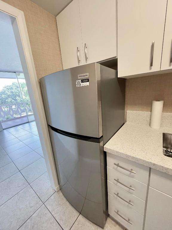 GULFSTREAM CONDO - Residential