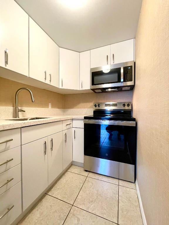 GULFSTREAM CONDO - Residential