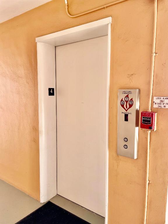 GULFSTREAM CONDO - Residential