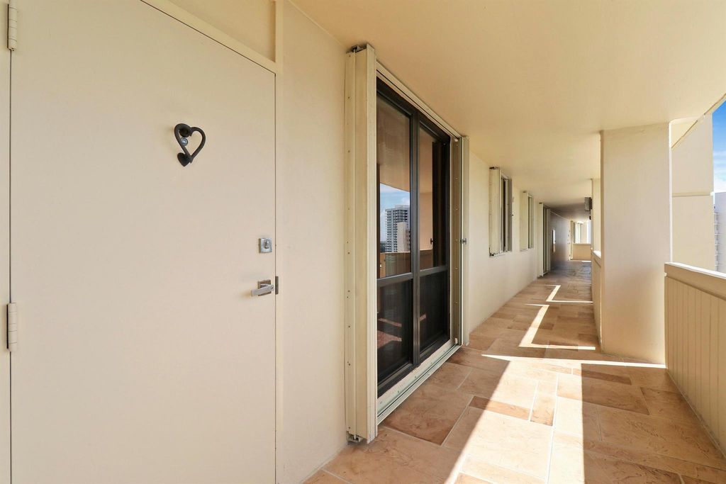 Photo of 130 Lakeshore Drive #1121, North Palm Beach, FL 33408 (MLS # R11108307)