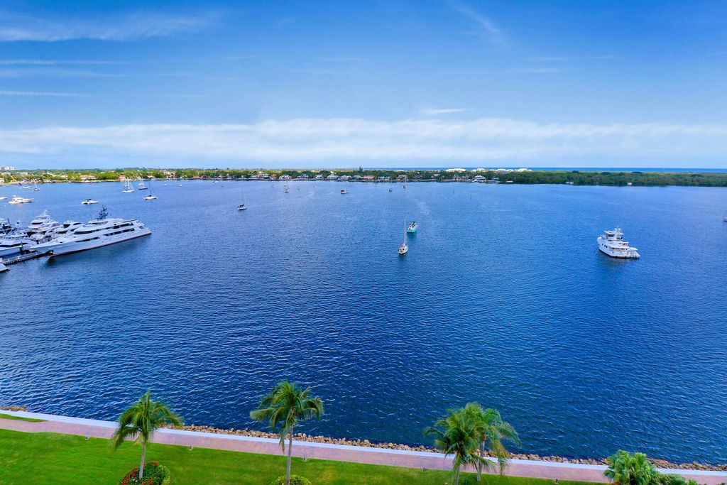 Photo of 130 Lakeshore Drive #1121, North Palm Beach, FL 33408 (MLS # R11108307)