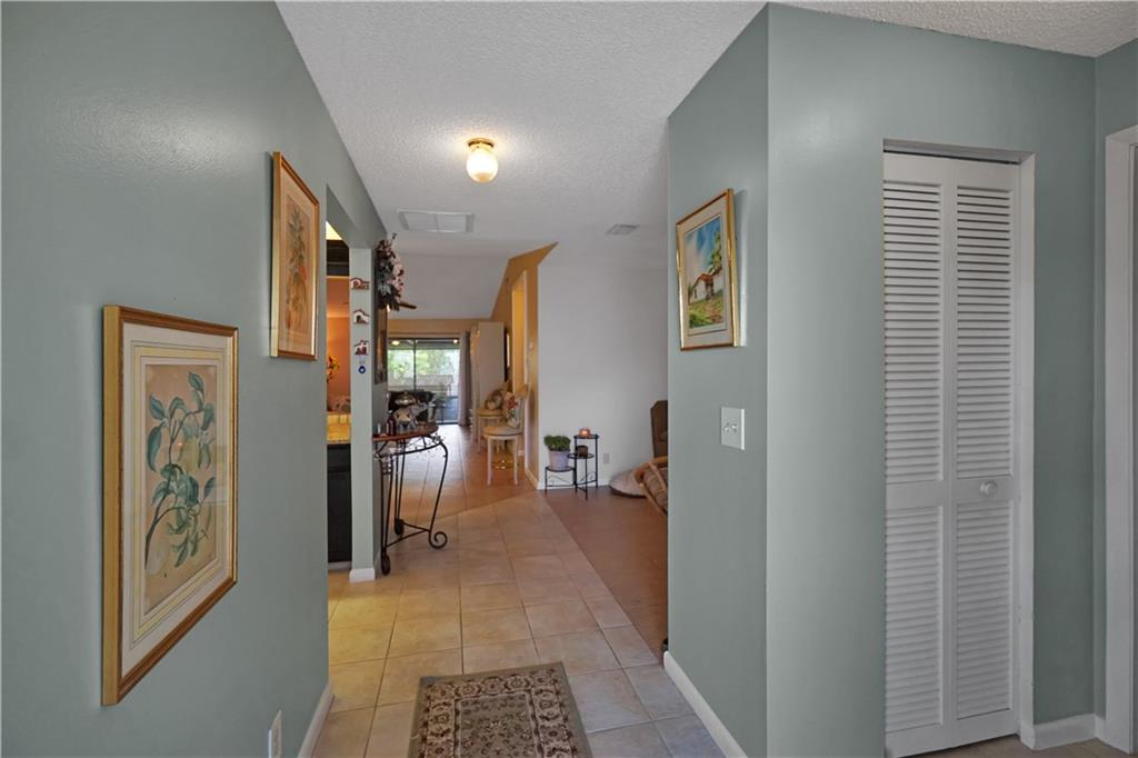 ARBOURS OF THE PALM BEACH - Residential