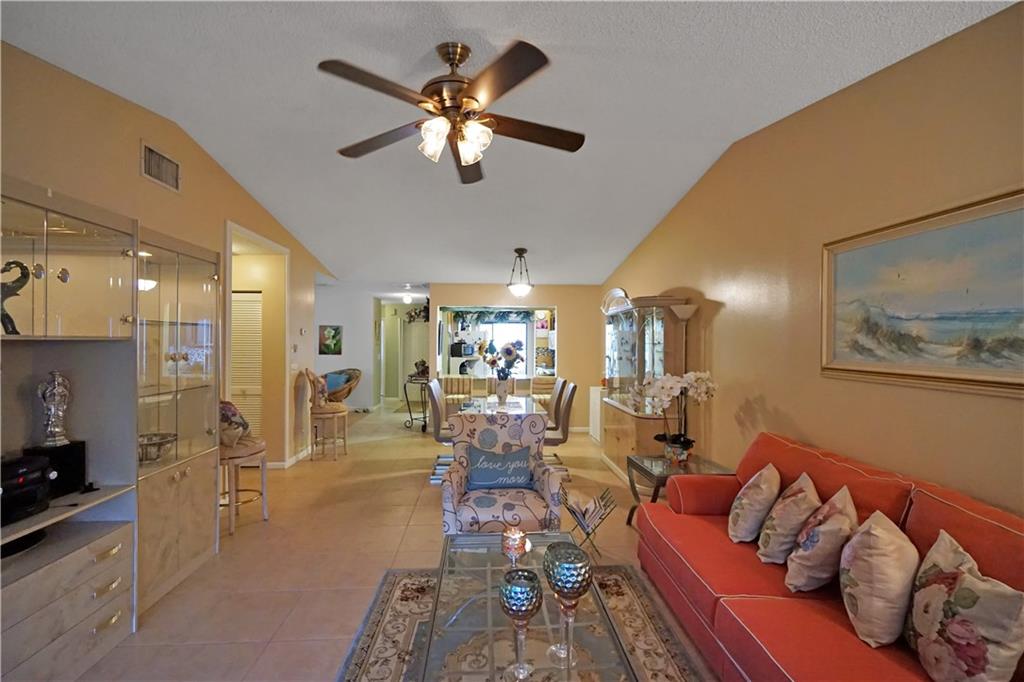 ARBOURS OF THE PALM BEACH - Residential