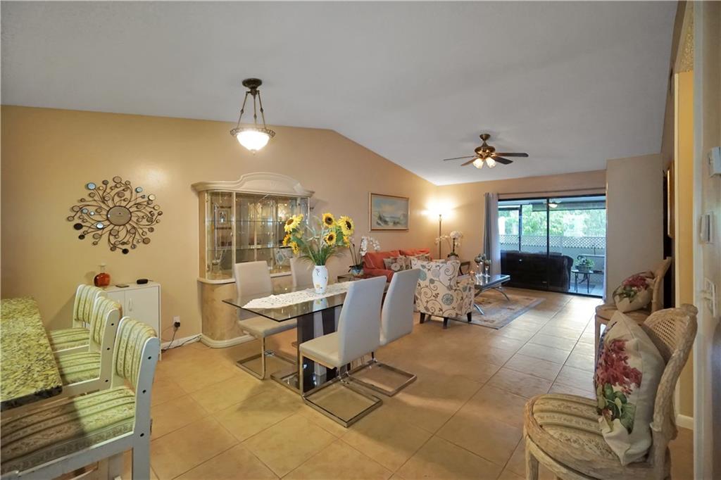 ARBOURS OF THE PALM BEACH - Residential