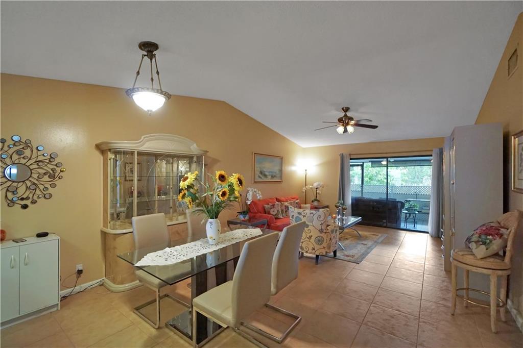 ARBOURS OF THE PALM BEACH - Residential