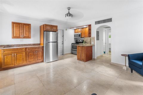 2601 S Course Dr 201 Pompano Beach FL 33069