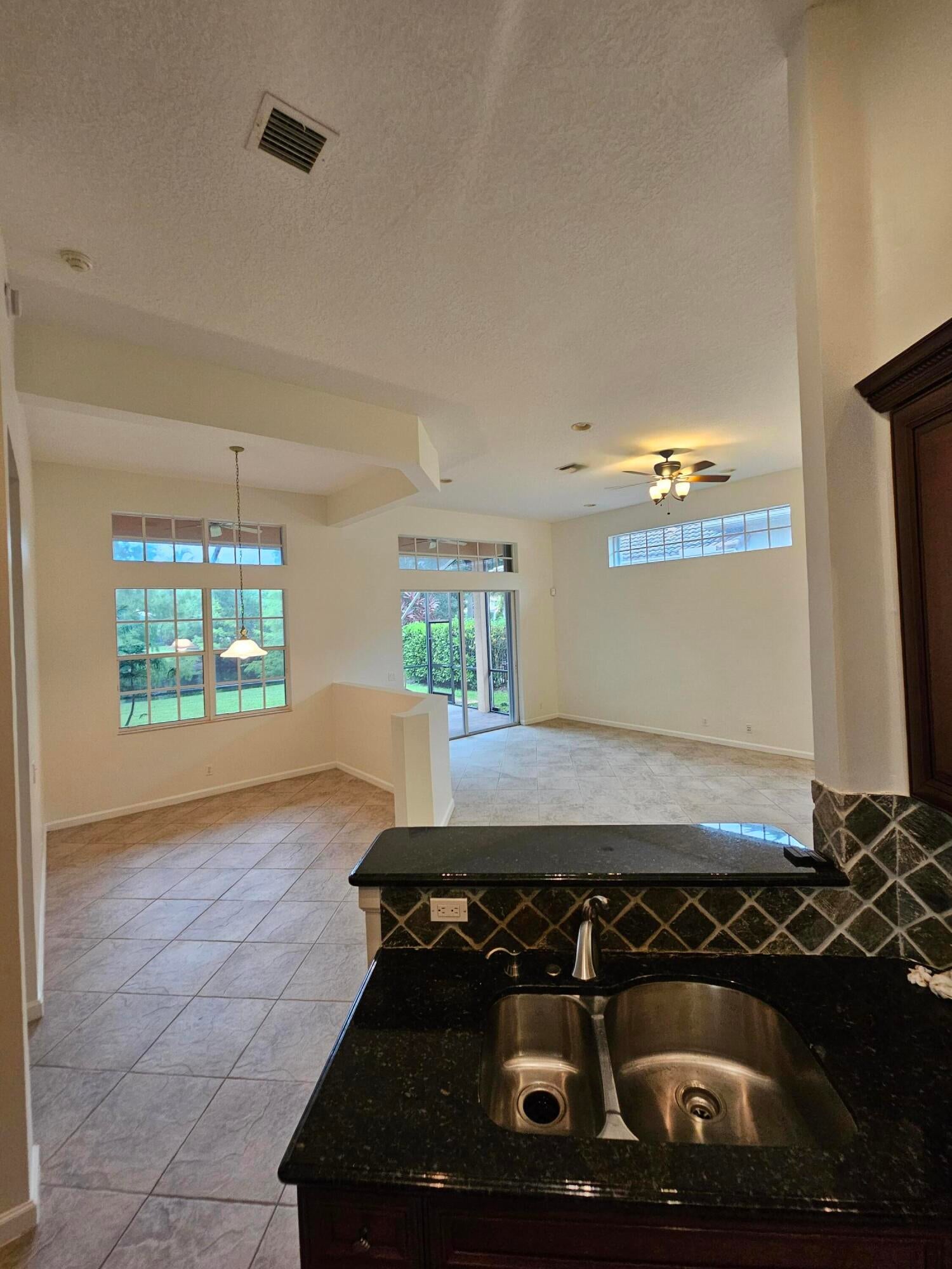 121 PALMFIELD Way