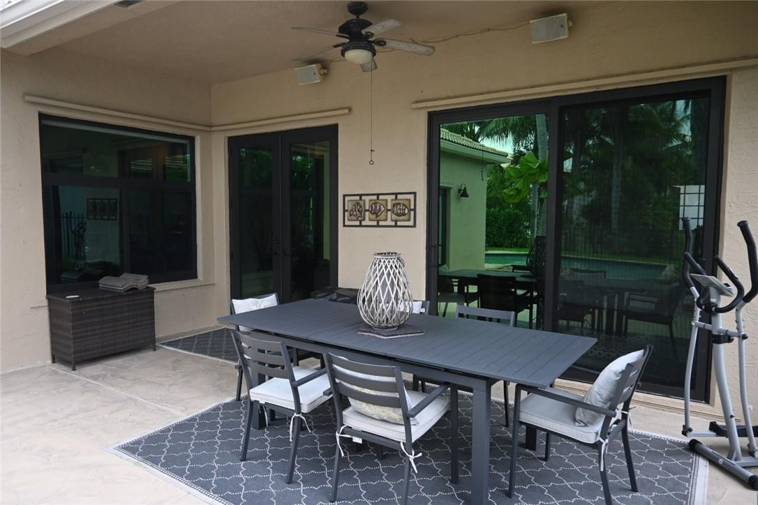 PEMBROKE SHORES - Residential