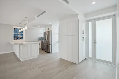 1900 S Ocean Dr Unit 905, Fort Lauderdale, FL MLS: F10488667