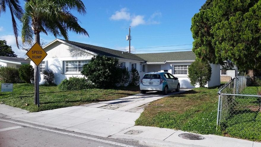 Nice 4/2 home available in Riviera Beach! Spacious floor plan with 1662 sq ft of living area. Tile throughout. Close to shopping and only 10 minutes to the beach. Long term tenant in place with flexibility.