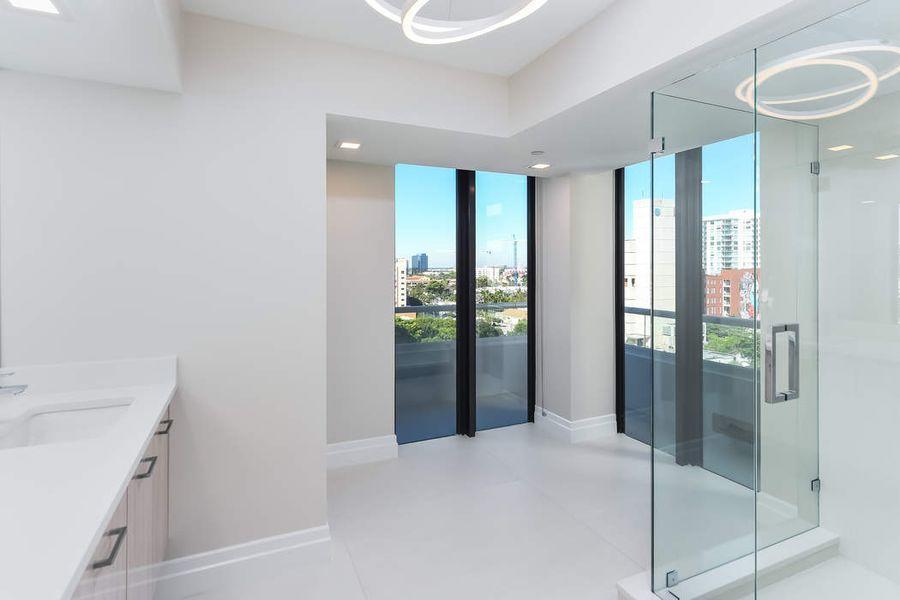 TRUMP PLAZA OF THE PALM B - Residential