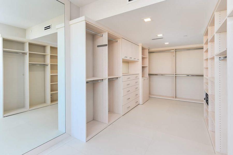 TRUMP PLAZA OF THE PALM BEACHES CONDO - Residential