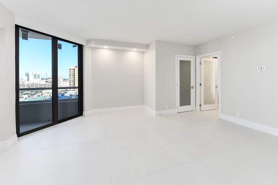 TRUMP PLAZA OF THE PALM BEACHES CONDO - Residential