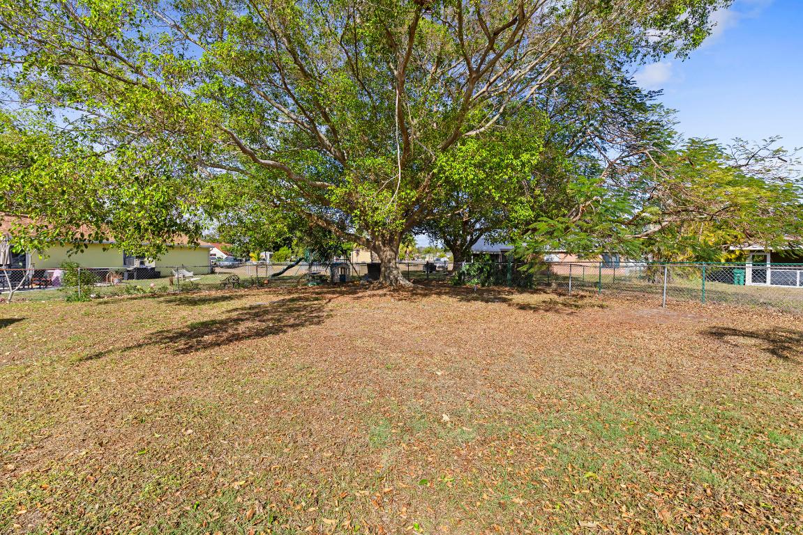 PORT ST LUCIE SECTION 42 1ST REPLAT - Residential