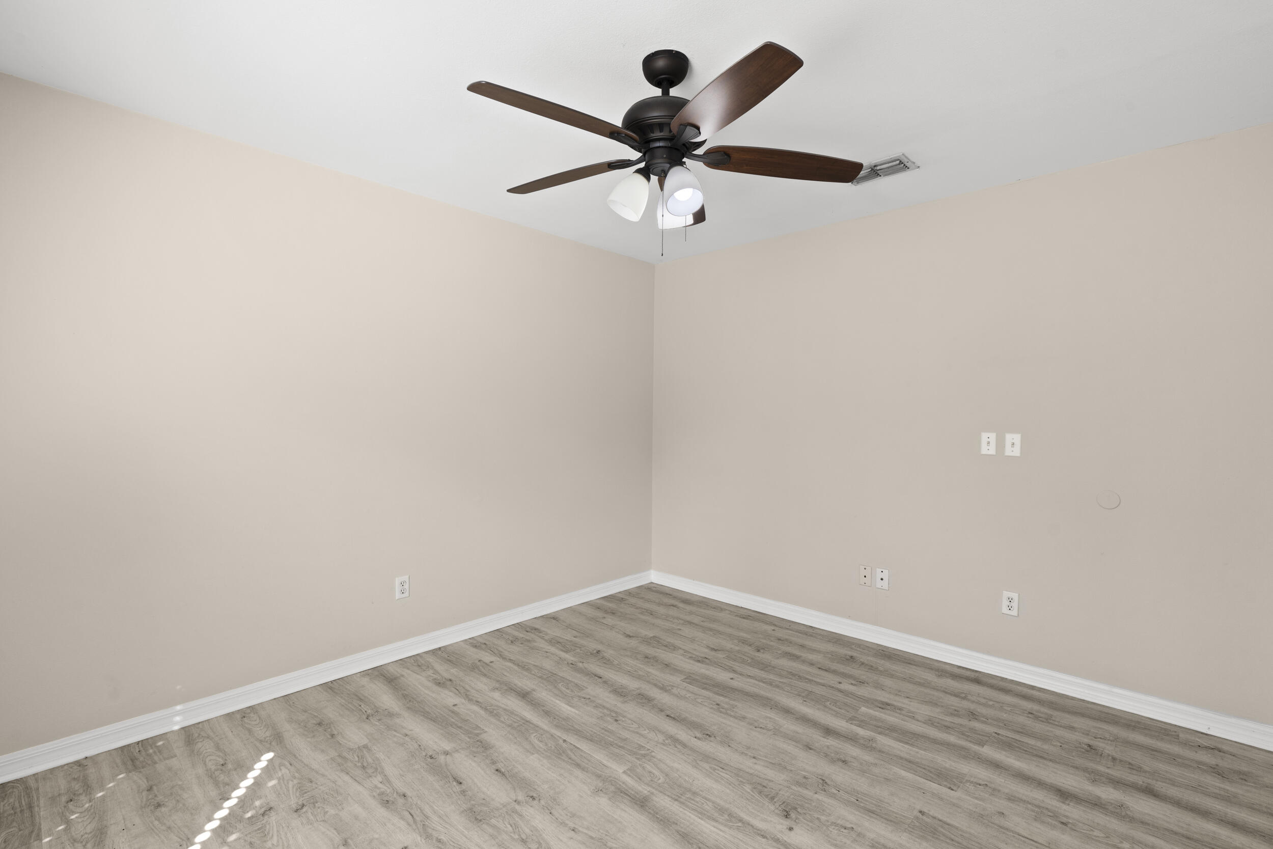 PORT ST LUCIE SECTION 42 1ST REPLAT - Residential