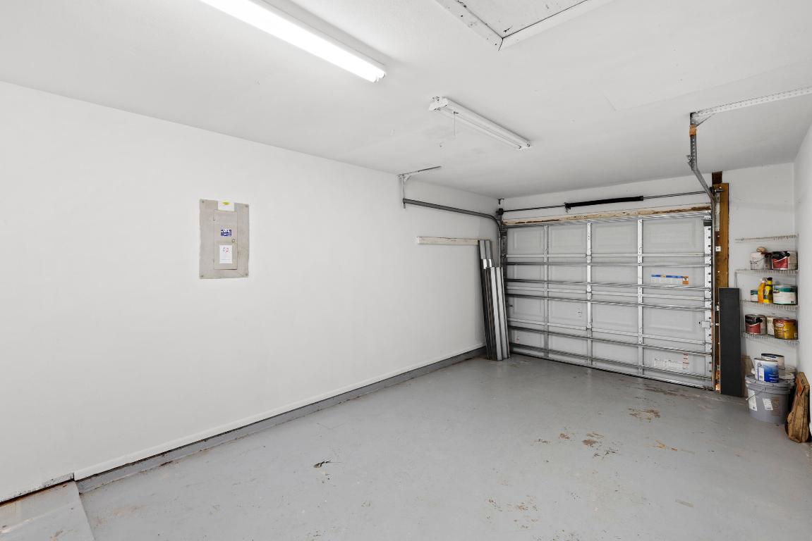 PORT ST LUCIE SECTION 42 1ST REPLAT - Residential