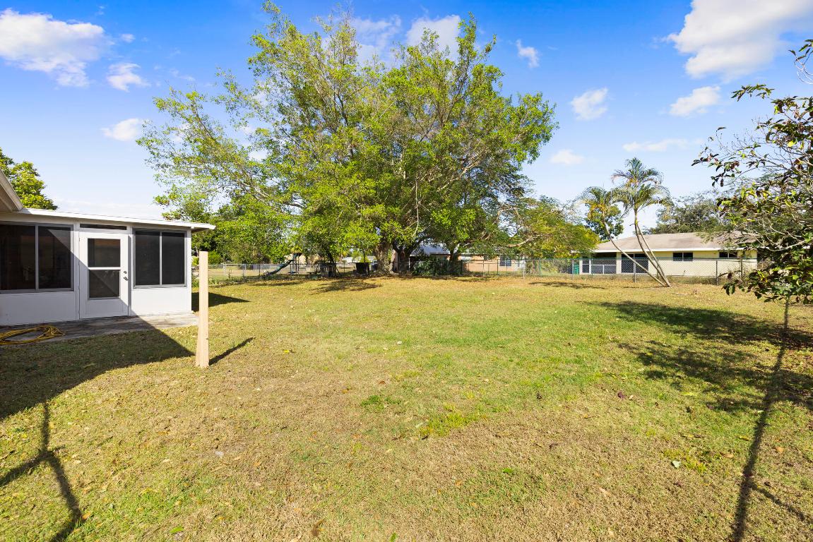 PORT ST LUCIE SECTION 42 1ST REPLAT - Residential