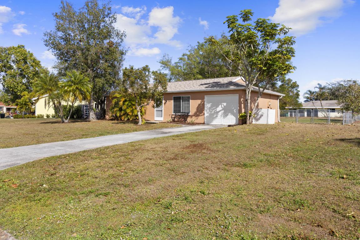 PORT ST LUCIE SECTION 42 1ST REPLAT - Residential