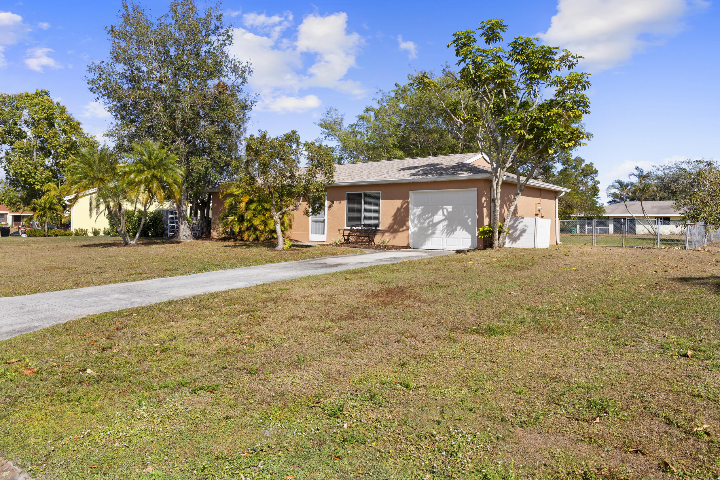 PORT ST LUCIE SECTION 42 1ST REPLAT - Residential