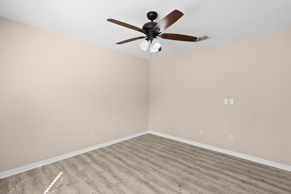 PORT ST LUCIE SECTION 42 1ST REPLAT - Residential