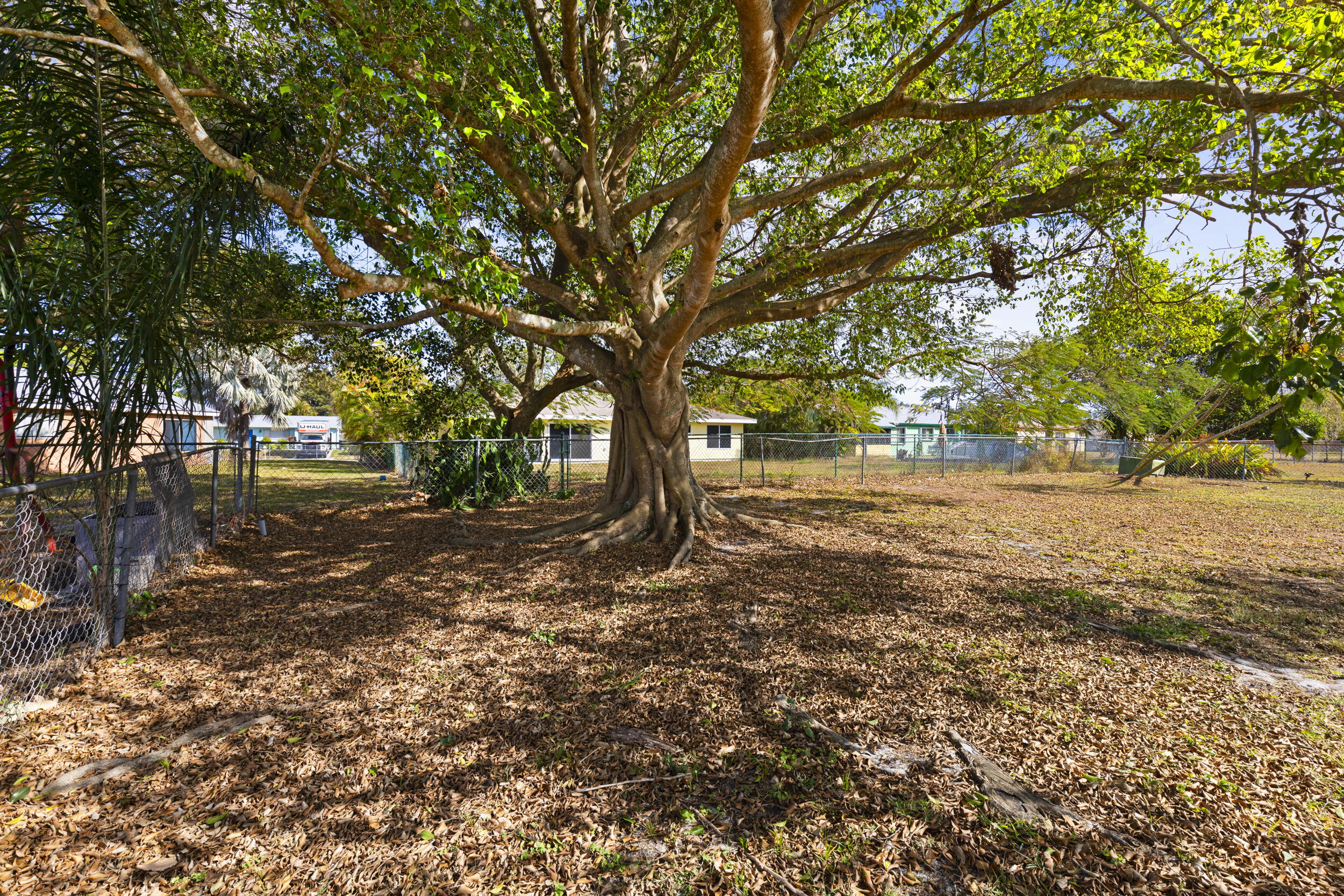 PORT ST LUCIE SECTION 42 1ST REPLAT - Residential