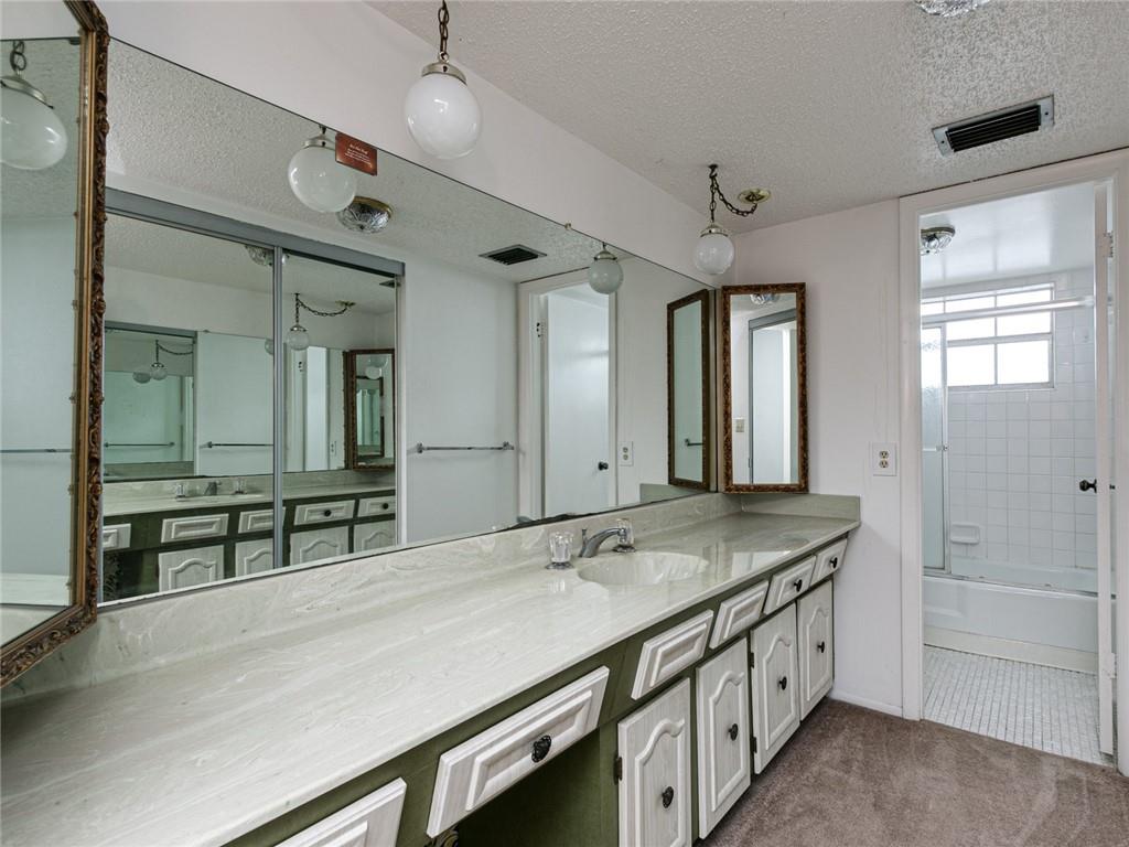 Diamond Condo - Residential