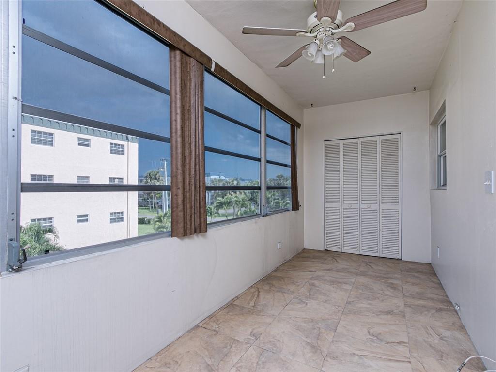 Diamond Condo - Residential