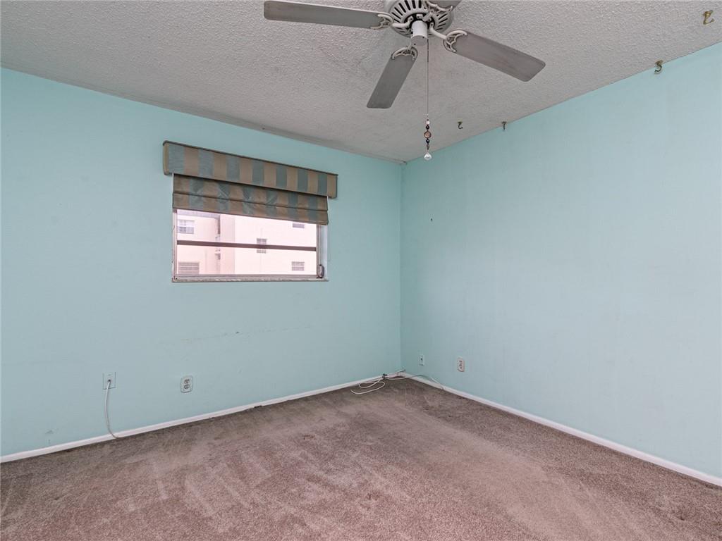 Diamond Condo - Residential