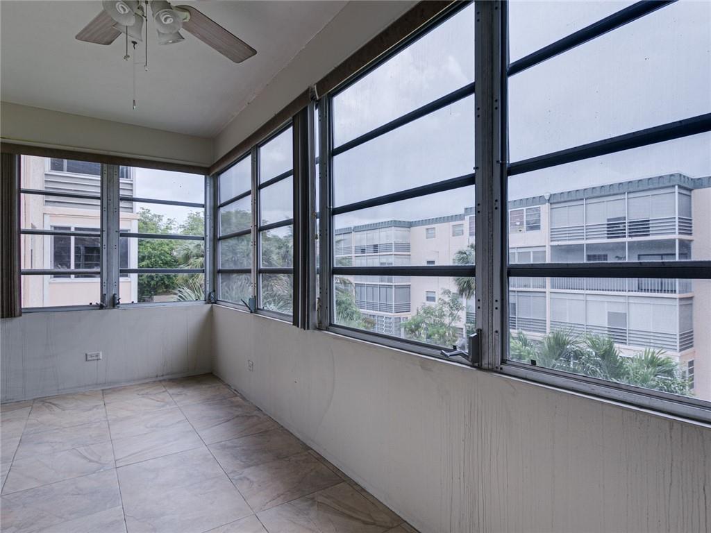 Diamond Condo - Residential