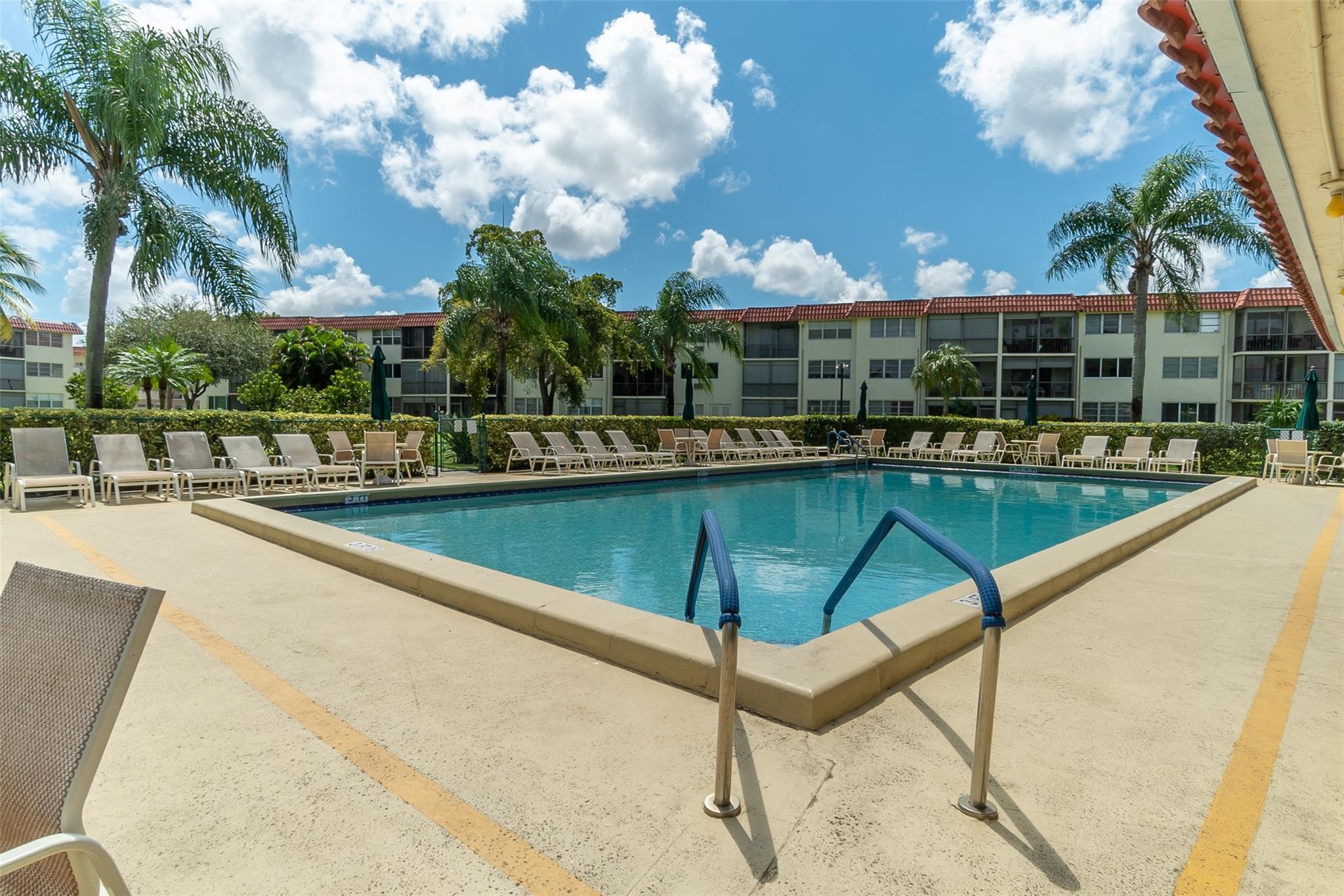 Hollybrook Golf & Tennis - Residential Lease