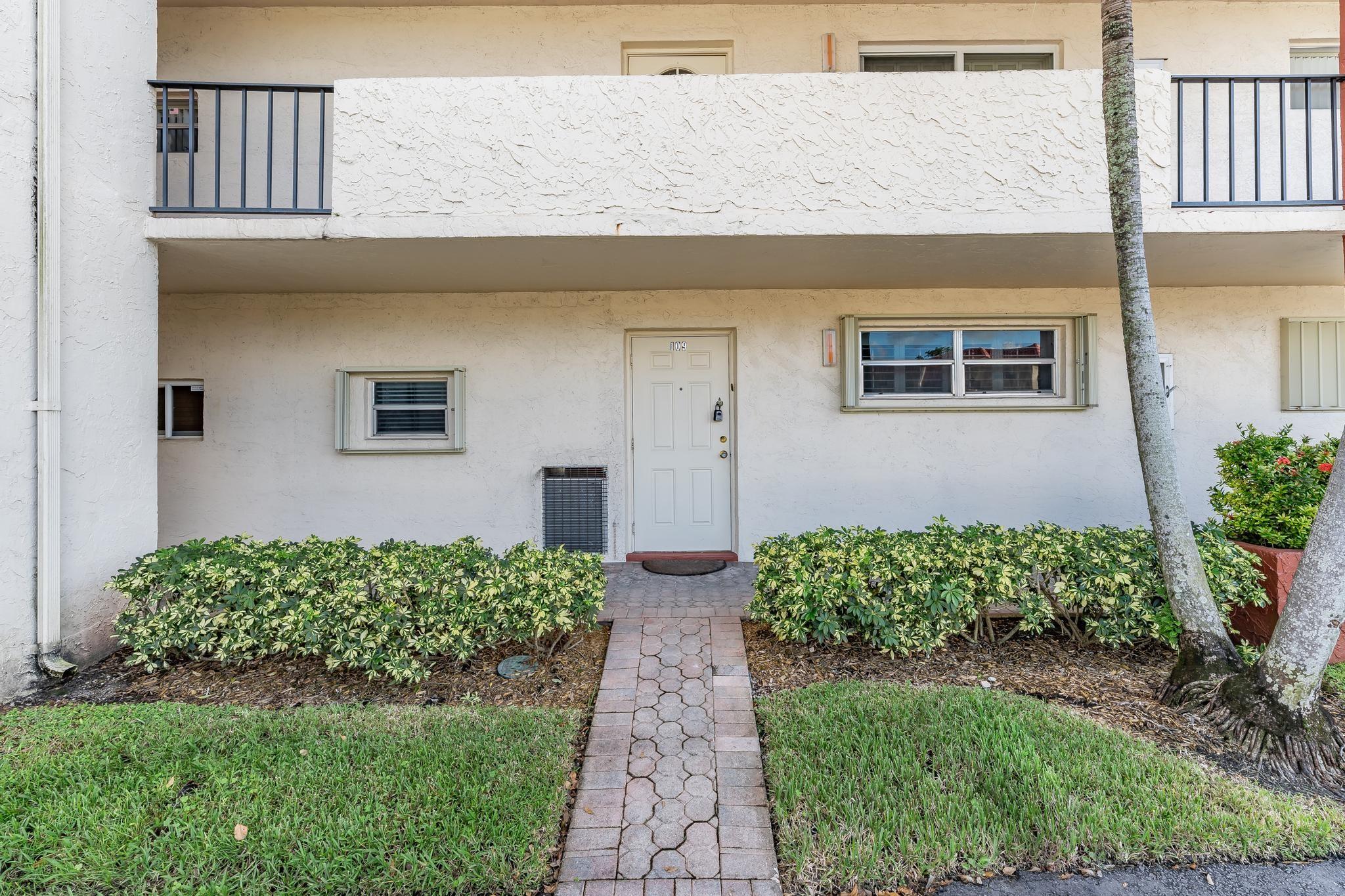 Hollybrook Golf & Tennis - Residential Lease