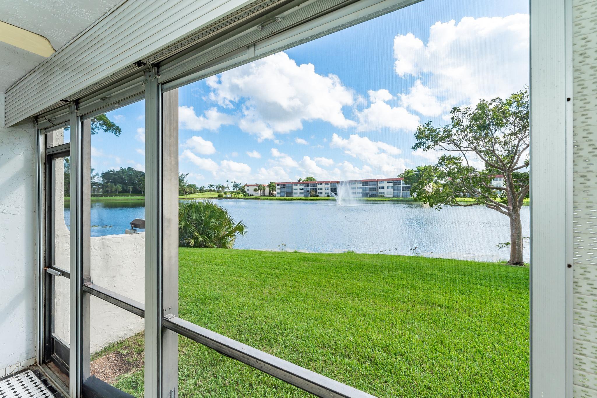 9500 N Hollybrook Lake Dr 109