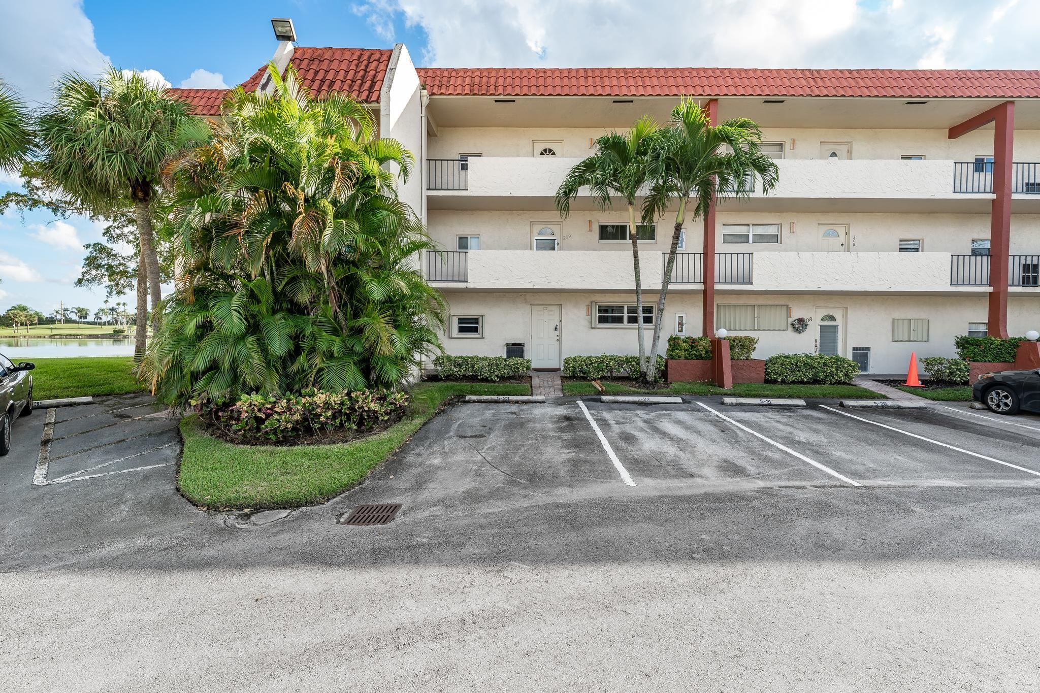 Hollybrook Golf & Tennis - Residential Lease